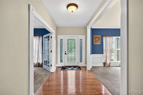 Entry Way - 122 Fox Haven Dr, O'fallon, MO 63368 photo 1 of 8