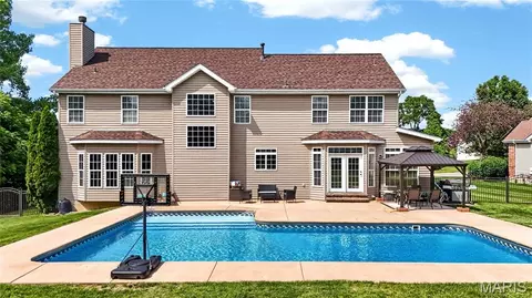 Exterior - 122 Fox Haven Dr, O'fallon, MO 63368 photo 6 of 10