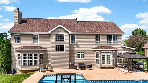 Exterior - 122 Fox Haven Dr, O'fallon, MO 63368 photo 8 of 10