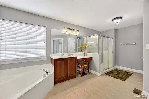 Bath - 122 Fox Haven Dr, O'fallon, MO 63368 photo 4 of 7