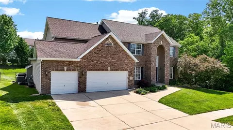 Exterior - 122 Fox Haven Dr, O'fallon, MO 63368 photo 5 of 10