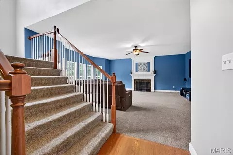Entry Way - 122 Fox Haven Dr, O'fallon, MO 63368 photo 2 of 8