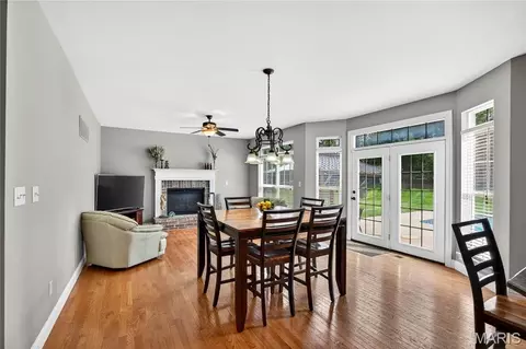 Dining - 122 Fox Haven Dr, O'fallon, MO 63368 photo 3 of 3