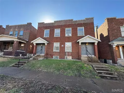 3654 Montana St, Saint Louis, MO 63116