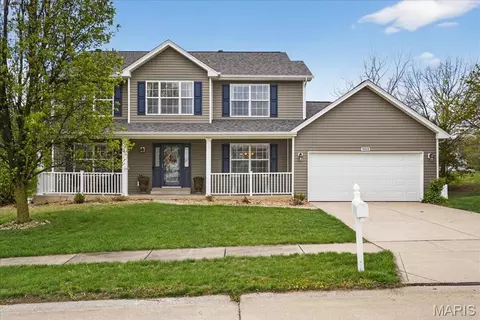 1908 Providence Estate Dr, Wentzville, MO 63385