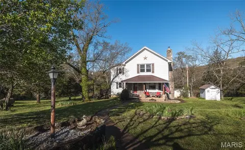 30615 Swallow Dr, Richland, MO 65556