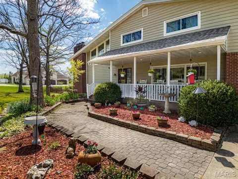 Exterior - 307 Lovers Ln, Rolla, MO 65401 photo 1 of 13
