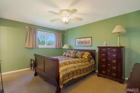 Bedroom - 307 Lovers Ln, Rolla, MO 65401 photo 2 of 5