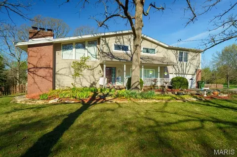 307 Lovers Ln, Rolla, MO 65401