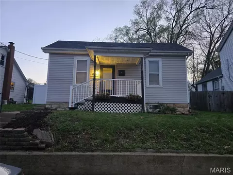 315 Williams St, Washington, MO 63090