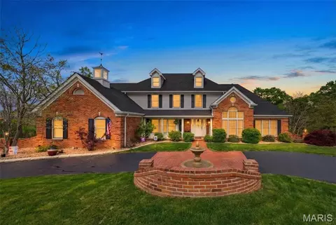 13506 River Forest Pl, Saint Louis, MO 63128