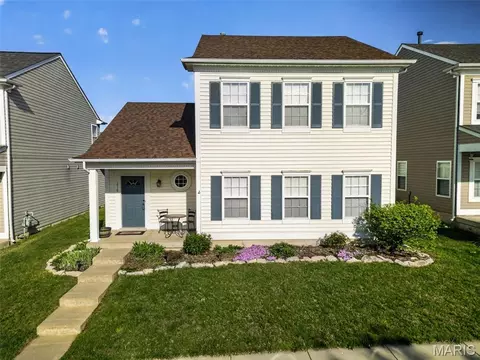 1016 Glengarry Dr, Wentzville, MO 63385