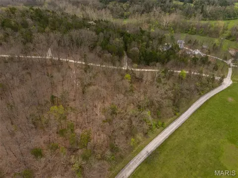2903 Valley View Dr, Innsbrook, MO 63390 photo 6