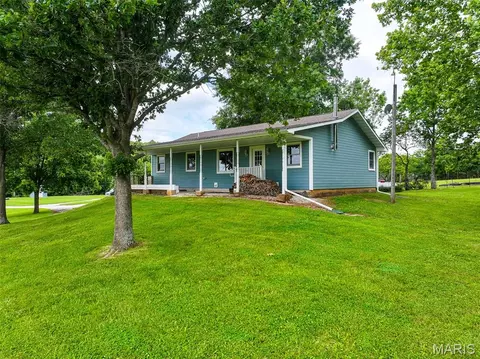5855 SE 981 Pvt Rd, Collins, MO 64738