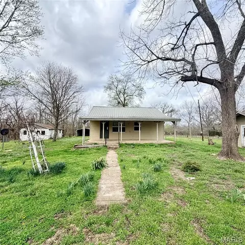 22389 State Route T, Newburg, MO 65550