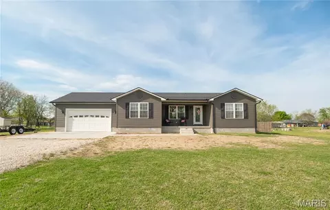 166 Cypress Dr, Sikeston, MO 63801