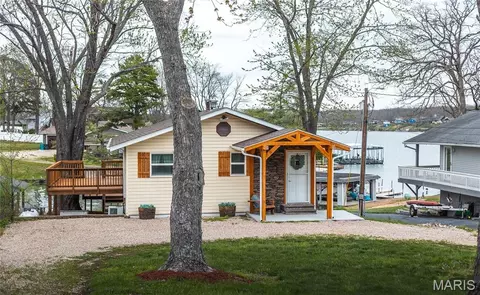 1642 Lakeshore Dr, Cuba, MO 65453
