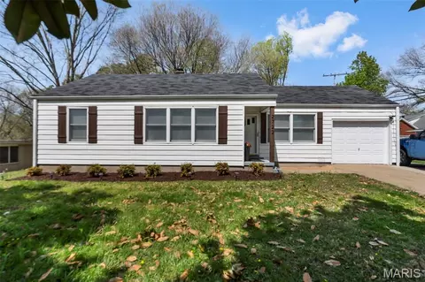 2722 Chrysler St, Cape Girardeau, MO 63701