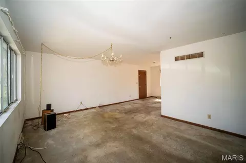 Living - 3466 Old Highway 50, Gerald, MO 63037 photo 1 of 3