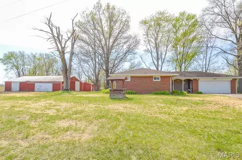 4327 Mascoutah Ave, Belleville, IL 62221
