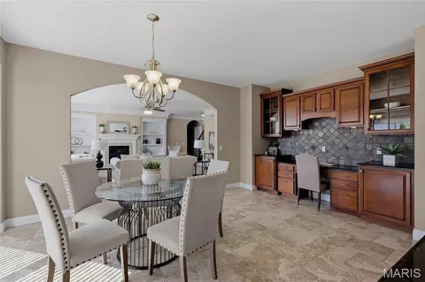Dining - 816 Aston Way Dr, O'fallon, MO 63368 photo 3 of 3