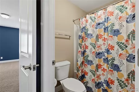 Bath - 816 Aston Way Dr, O'fallon, MO 63368 photo 6 of 7