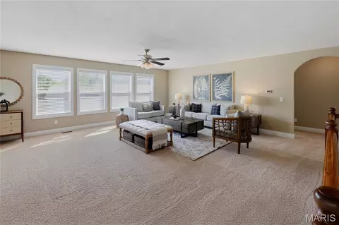 Living - 816 Aston Way Dr, O'fallon, MO 63368 photo 3 of 4