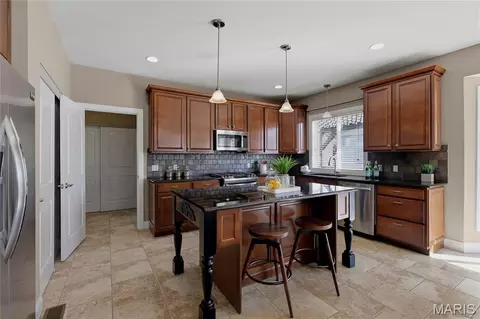 Kitchen - 816 Aston Way Dr, O'fallon, MO 63368 photo 1 of 2