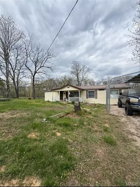 8035 T Hwy, Farmington, MO 63640