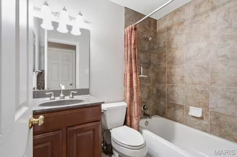 Bath - 893 Oklahoma Ave, Ballwin, MO 63021 photo 1 of 2