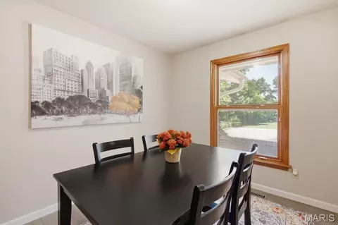 Dining - 893 Oklahoma Ave, Ballwin, MO 63021 photo 1 of 2