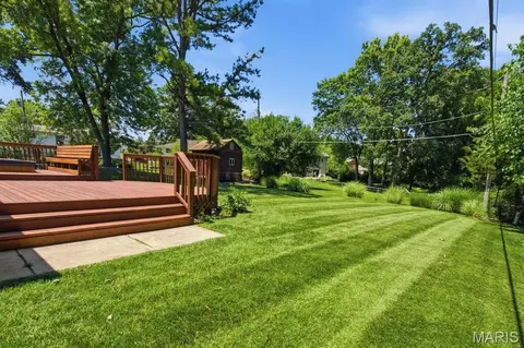 Exterior - 893 Oklahoma Ave, Ballwin, MO 63021 photo 6 of 10