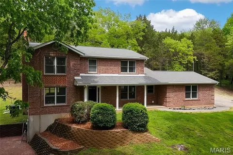 18217 Prickly Pear Ct, Pacific, MO 63069