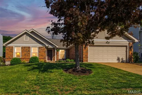 1415 Westbrooke Meadows Ln, Ballwin, MO 63021