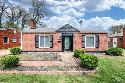 1106 Mona Dr, Saint Louis, MO 63130
