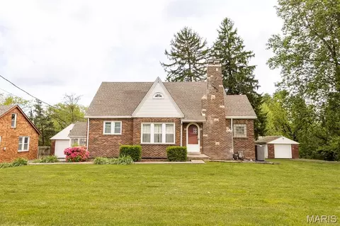 304 S Belt W, Belleville, IL 62220