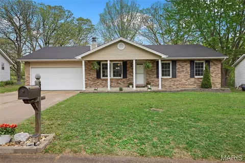 50 Drucker Ln, Old Monroe, MO 63369