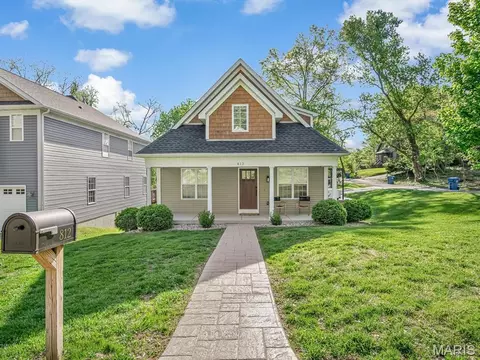 812 Meade Ave, Edwardsville, IL 62025