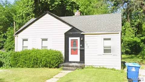 333 Plaza Ave, Ferguson, MO 63135