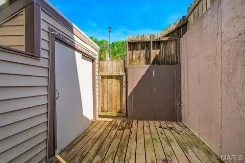 Exterior - 154 Beard Dr #A, Eureka, MO 63025 photo 3 of 7