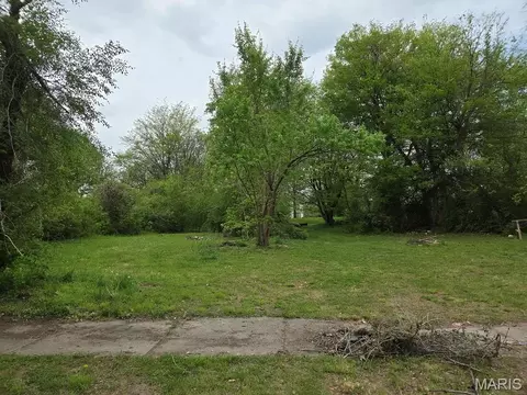 527 S Benton St, Cape Girardeau, MO 63703