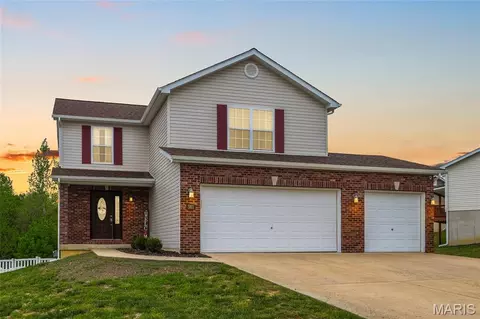 381 Cuivre Valley Dr, Troy, MO 63379