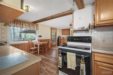 Kitchen - 6379 Highway Jj, Sullivan, MO 63080 photo 2 of 3