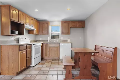 234 Lemay Ferry Rd, Saint Louis, MO 63125
