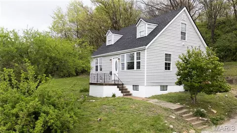 338 Highland St, Pacific, MO 63069