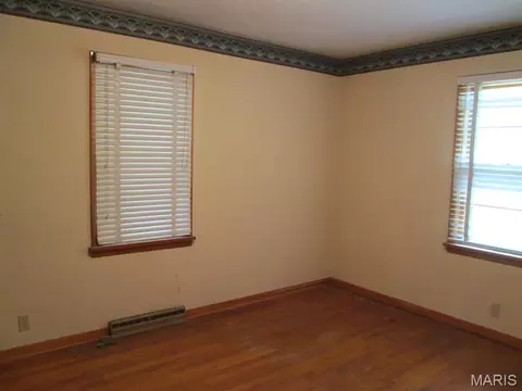 Bedroom - 410 S Oak St, Union, MO 63084 photo 2 of 4