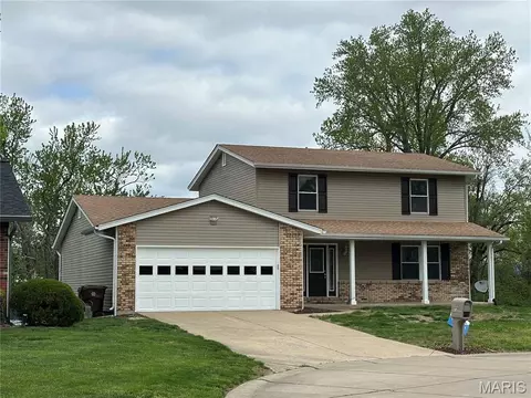 729 N Yosemite Ct, Saint Peters, MO 63376