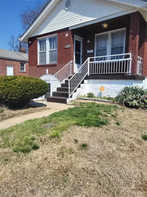 6033 Grimshaw Ave, Pine Lawn, MO 63120