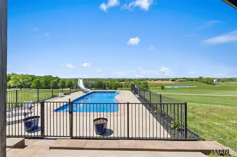 Exterior - 1006 Saddlebrooke Rdg, Jackson, MO 63755 photo 9 of 13