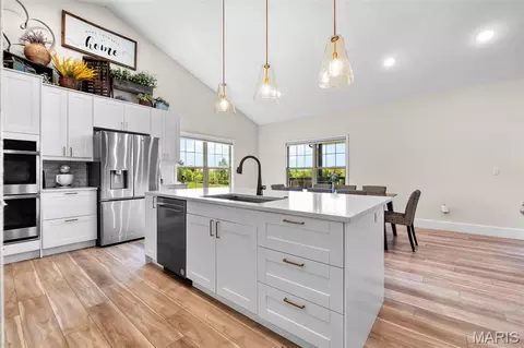 Kitchen - 1006 Saddlebrooke Rdg, Jackson, MO 63755 photo 1 of 4